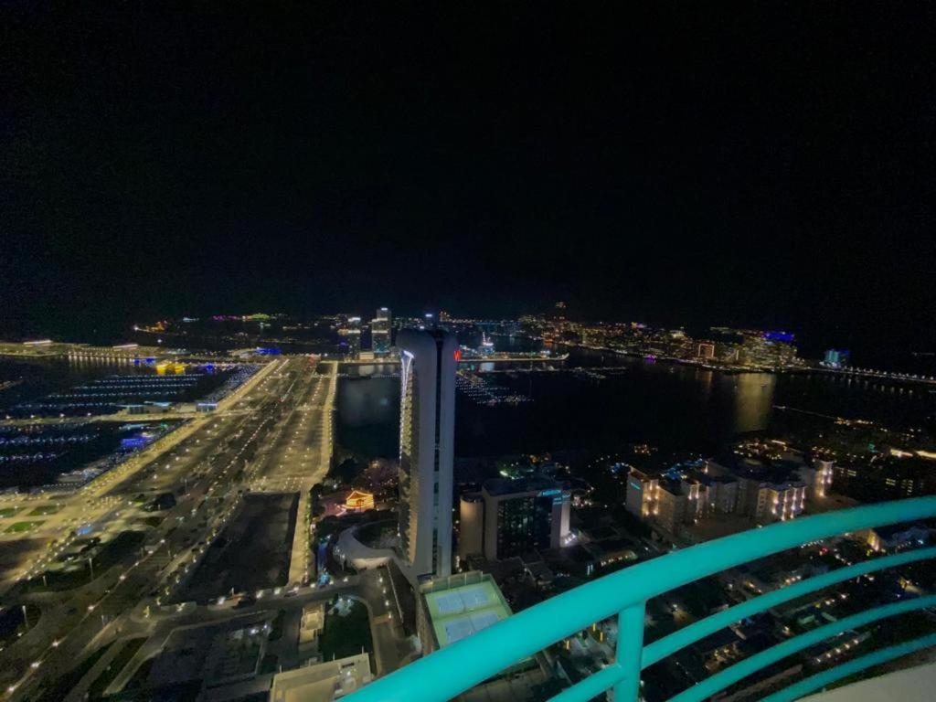 Marina Crown Tower For Girls * Dubai