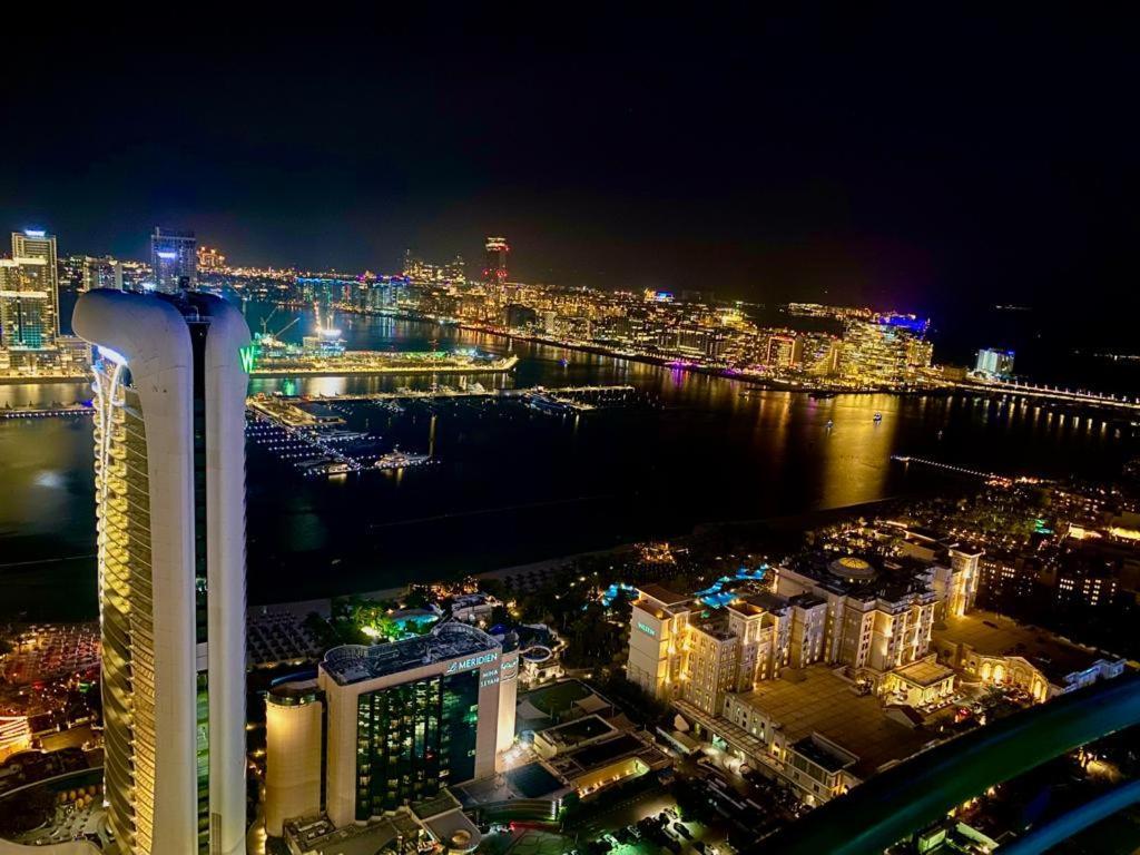 Homestay Marina Crown Tower For Girls *